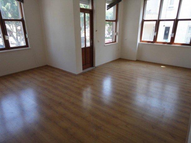 office-at-laura-shemall-junction-medical-park-hospital-antalya-big-6