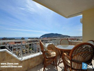 2+1 Apartment with sea and castle views for sale in Alanya