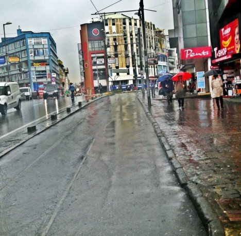 complete-store-for-rent-operating-ready-business-in-kadikoy-big-1
