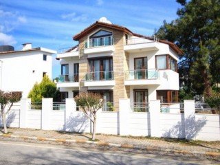 Extra luxury Villa for sale in Kemer 150m to beach