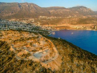 KAŞ Kalkan Hotel land on the sea 40% hotel or 20% villa construction allowed