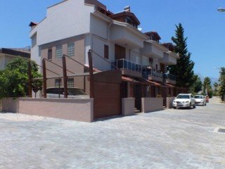 Triplex apartment wi̇th furni̇ture in Kemer town