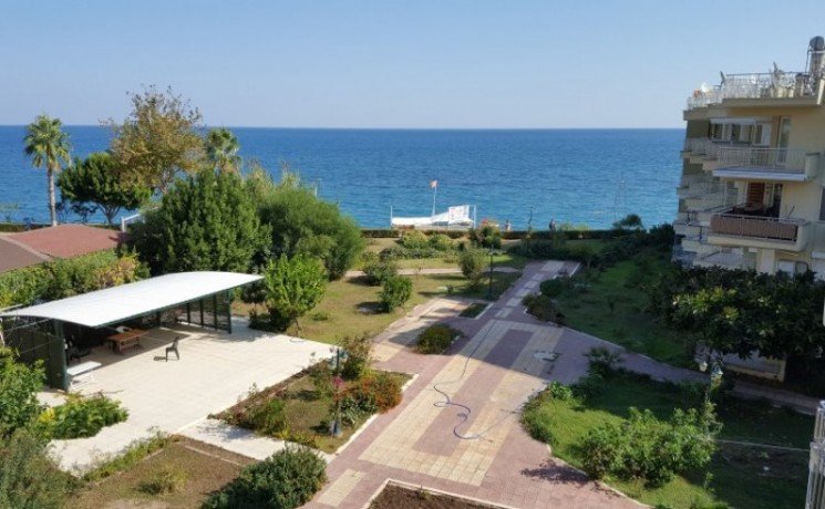 seaview-beach-apartment-for-sale-in-kemer-marina-big-3