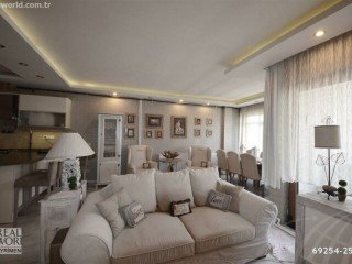 ON ATATURK STREET IN BAHÇELIEVLER. 2 + 1 DUPLEX APARTMENT IN PARCEL