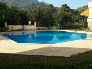 APARTMENT FOR SALE WITH POOL ON SITE
