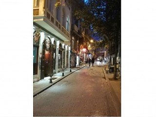 Taksim Complete Building For Rent Renovated With 7 Rooms and Shops