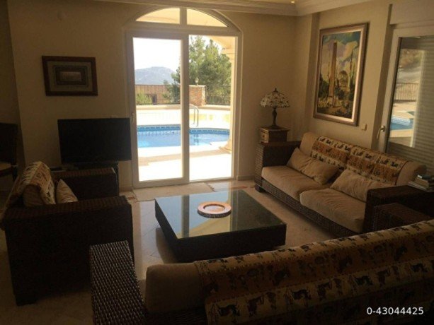 4-bedroom-villa-for-rent-per-day-antalya-alanya-bektas-for-8-people-big-9
