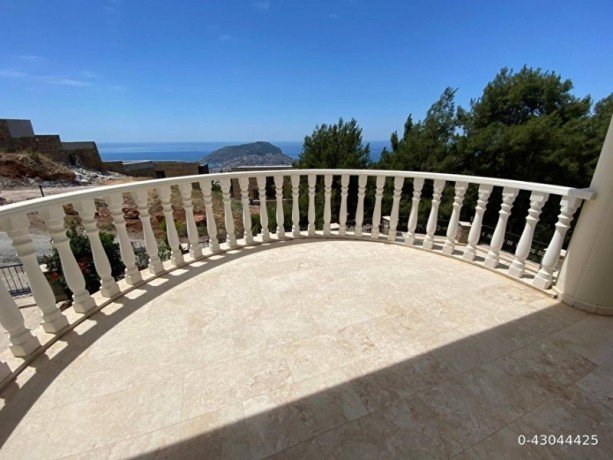4-bedroom-villa-for-rent-per-day-antalya-alanya-bektas-for-8-people-big-3