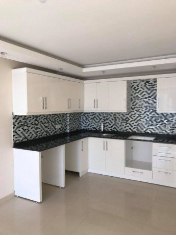 new-luxury-residences-with-full-facilities-for-sale-big-9