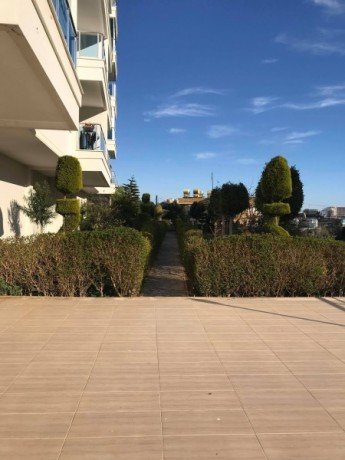 new-luxury-residences-with-full-facilities-for-sale-big-12